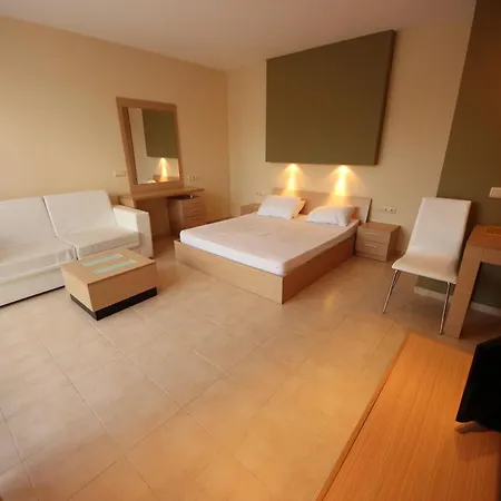 Menada Kavaci * Созополь