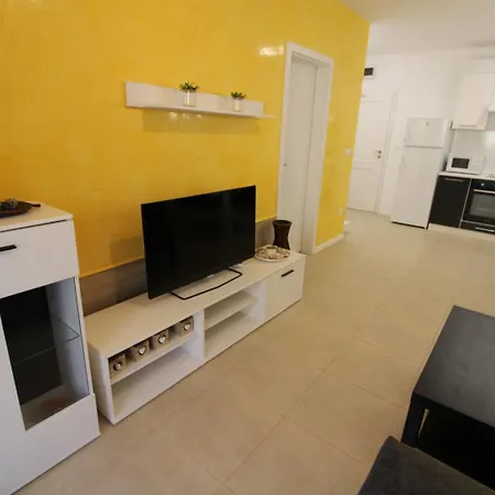 Menada Kavaci Appartement *